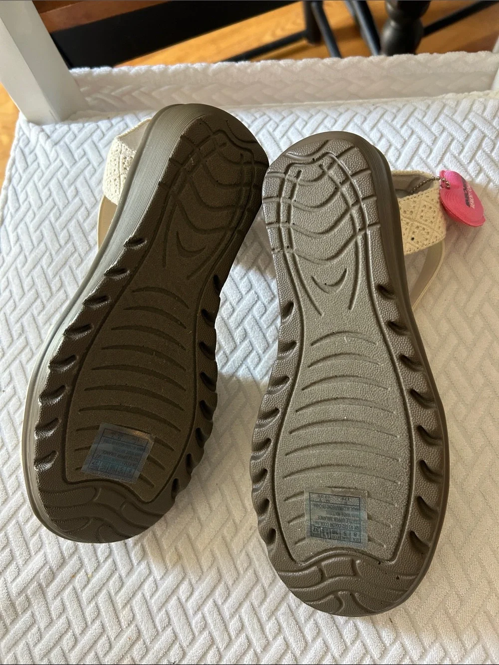 Skechers wedge sandals